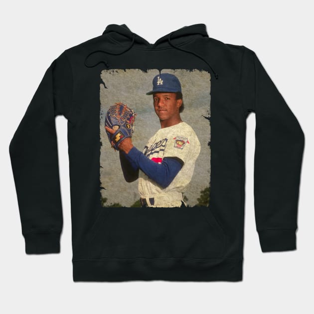 Pedro Martinez - 0 - 1 With a 2.25 ERA, 1992 Hoodie by PESTA PORA